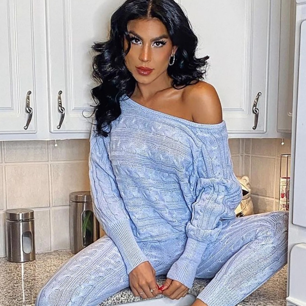 ⚡️Fashion Nova sweater set - Picture 8 of 16